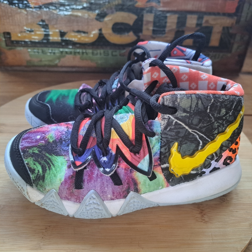 Nike Kyrie Hybrid Sneakers, Kids Size 12C, Pineapple Colorway, Unisex, DA2322-00
